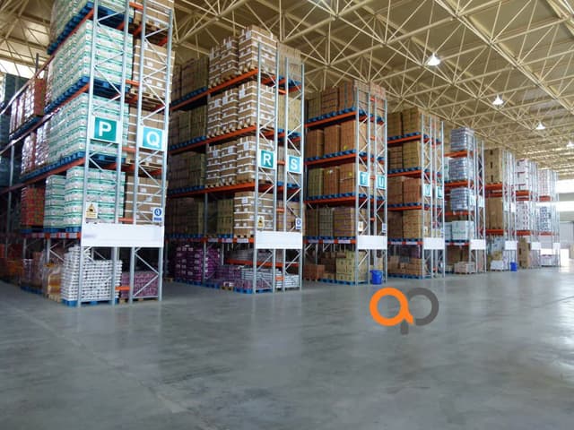 /static/image/product/راهرو-باریک-قفسه-بندی-انبار2-1739976689516.jpg