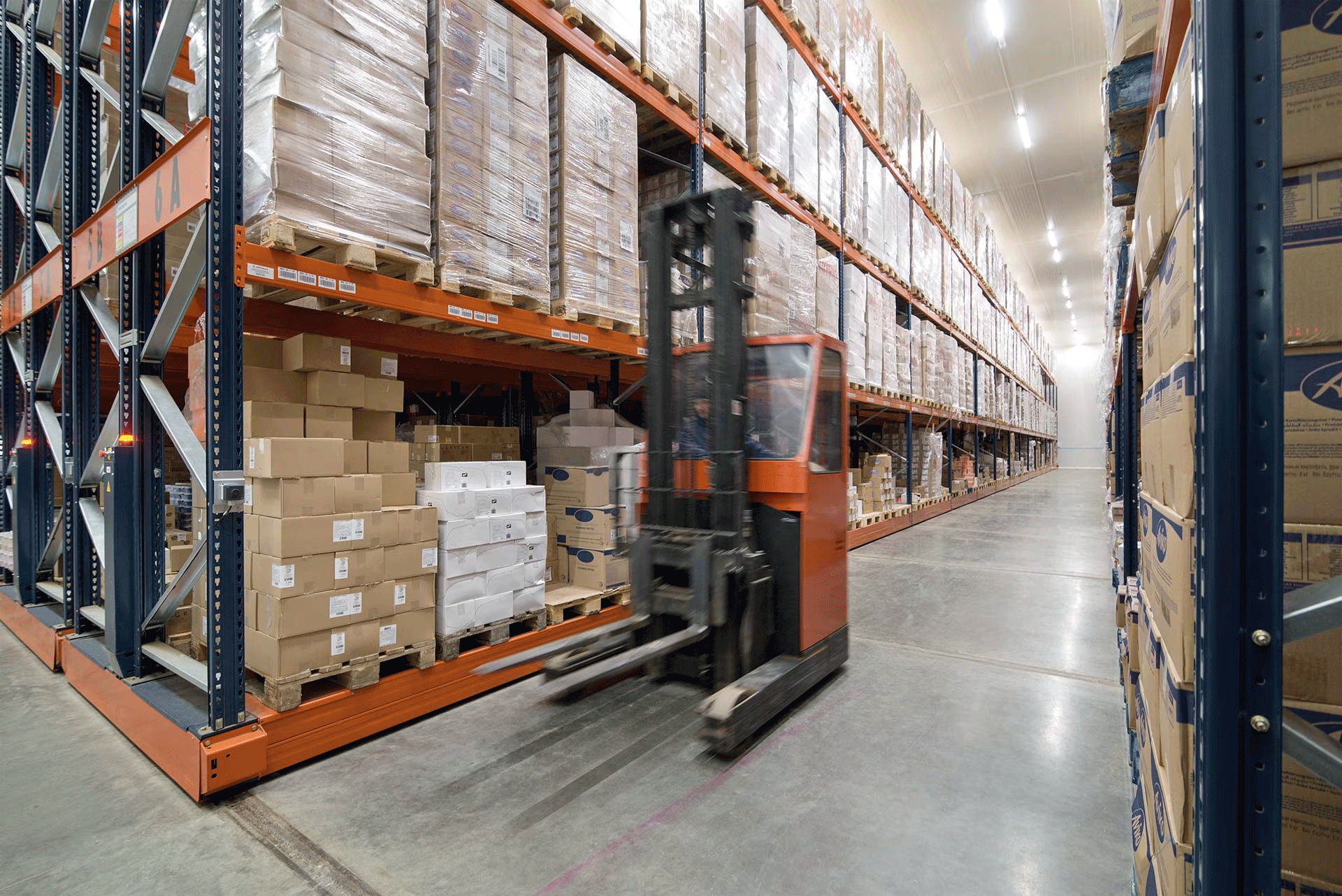 مزایای قفسه‌بندی پالت رک انتخابی (Selective Pallet Racking)​​​​​​​